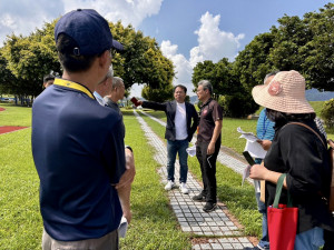 台中市議員謝志忠會勘石岡土牛運動公園。