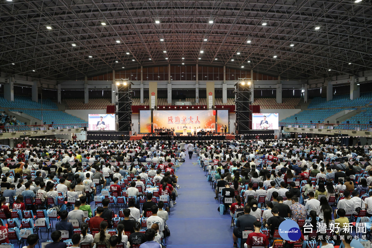 成功大學112學年度新鮮人成長營-「第13屆成功登大人」熱鬧登場