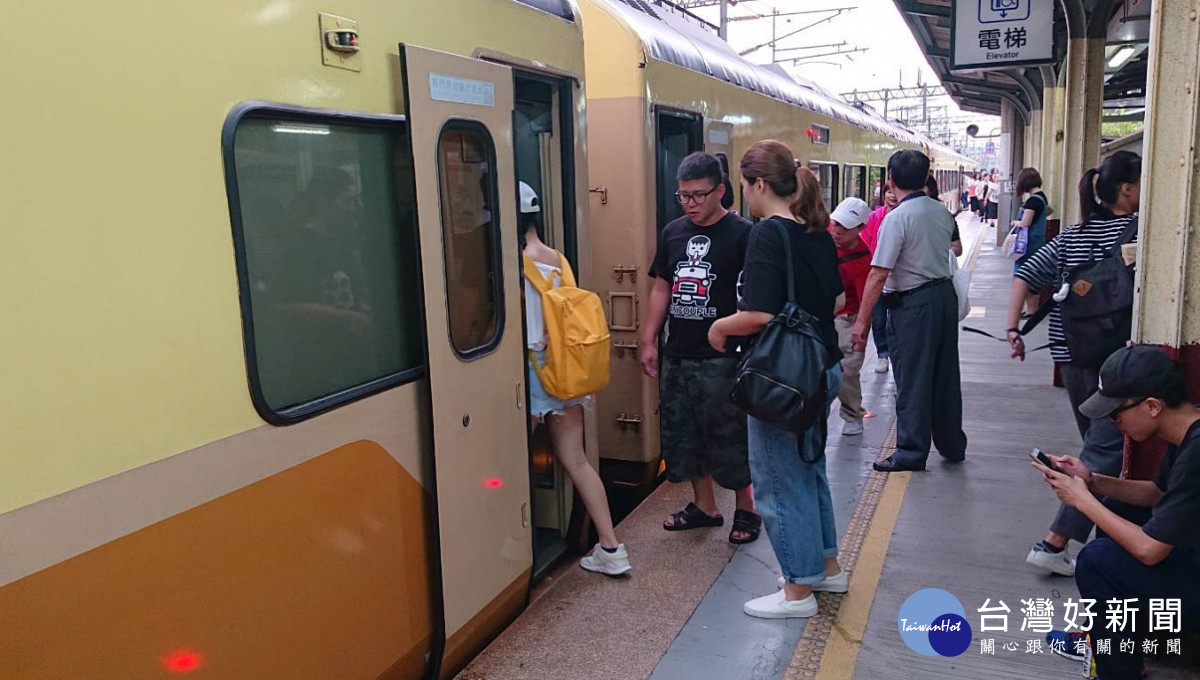 台鐵中秋連假加開116班車　8/31凌晨0時起訂票戰開打