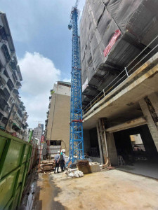 ▲颱風過後，高市勞工局立即進場督促工作場所安檢復原。