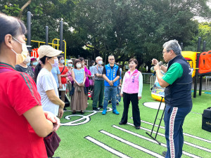 立委楊瓊瓔、台中市議員賴朝國會勘潭子運動公園。