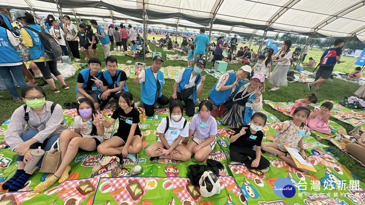 矽品精密於石岡土牛運動公園舉辦員工草地野餐日活動。