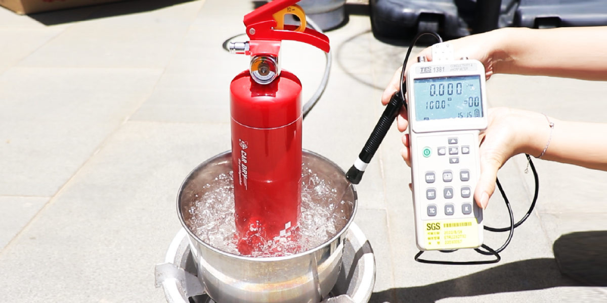 商品實際檢測耐高溫，加熱到100°C。