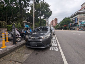 桃園試辦路邊停車格智慧化開單，三路段正式啟用。