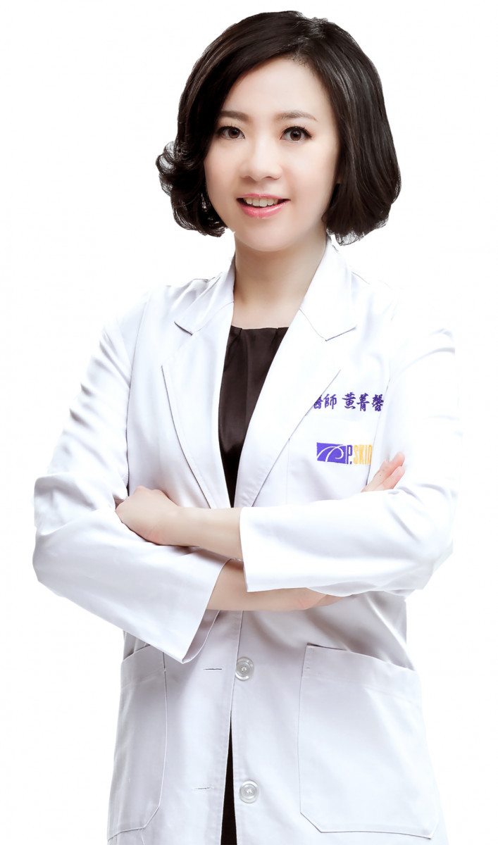 彭賢禮診所黃菁馨醫師擁有專業的醫美經驗，給予媽媽們最安心的治療及感受。（圖／彭賢禮診所提供）