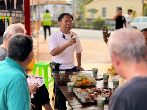 民進黨台中市第八選區立法委員參選人謝志忠於石岡成立行動競選總部。