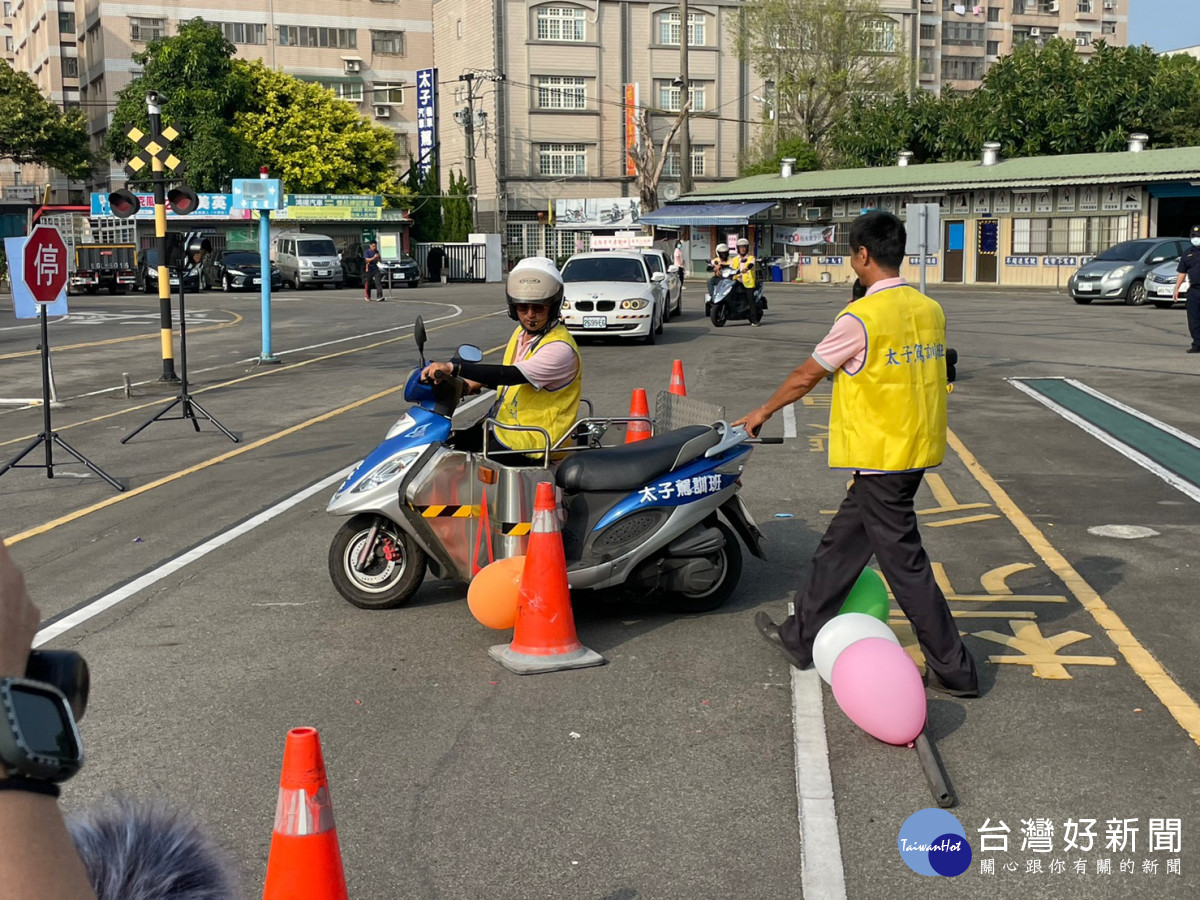 鼓勵身障民眾參加機車駕訓，桃園市全額補助訓練費。