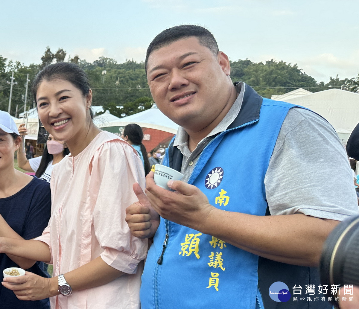 游顥議員建議明年茶博結合民歌之夜爭取人潮。（記者扶小萍 攝）