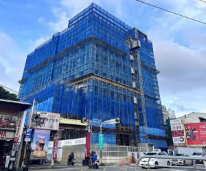 由彰化基督教醫院更斥資60億元打造的癌症質子醫療大樓，預計明年完工。