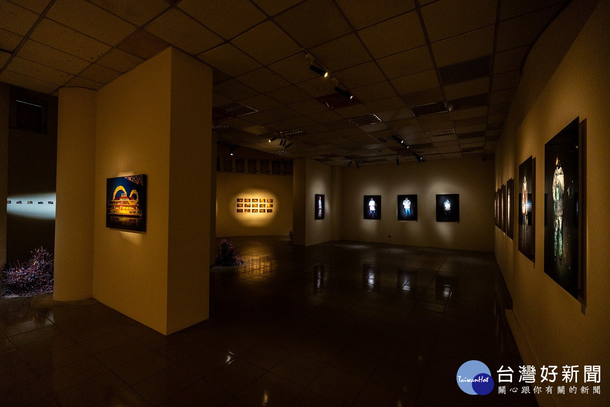 台南生活美學館《駐日痕》展覽　展現影像藝術的多樣性