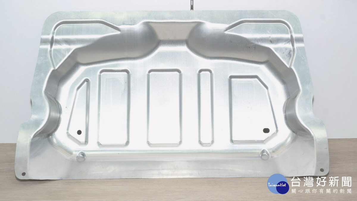 ▲中鋁公司烘烤硬化型6000系鋁合金可應用於製作車用結構內鈑件。
