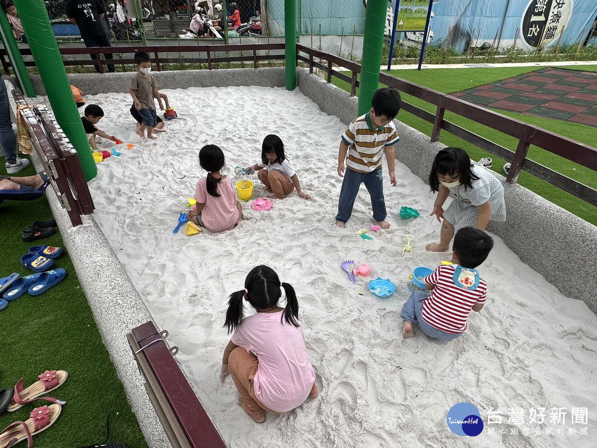 南投市首座大型兒童遊戲場啟用　大小朋友搶先玩嗨翻