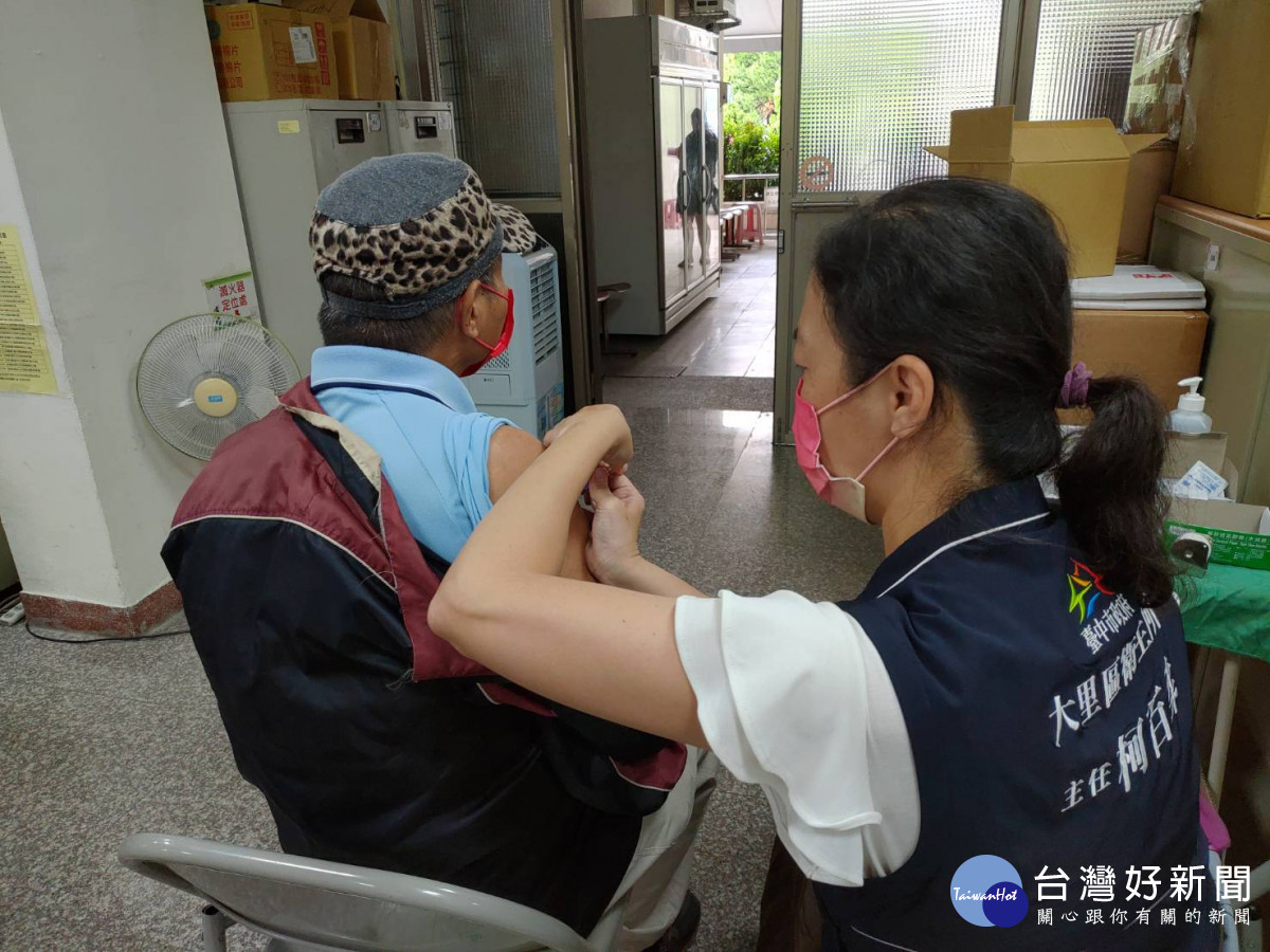 中市公費流感疫苗使用量破6成　11/1起開放50歲以上成人接種