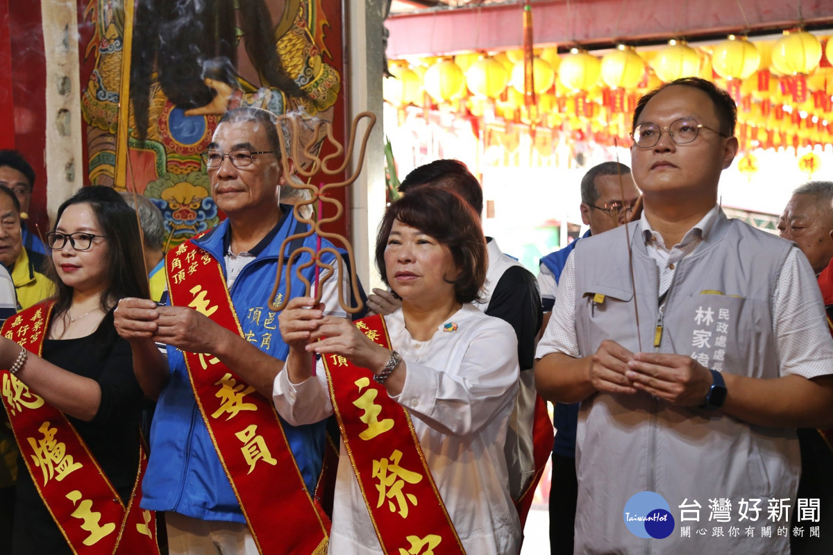 嘉義市角仔寮頂安宮主祀觀音佛祖，今(1)日在宮內舉辦慶祝觀音佛祖聖誕祝壽典禮， 由嘉義市長黃敏惠擔任主祭官／嘉義市政府提供