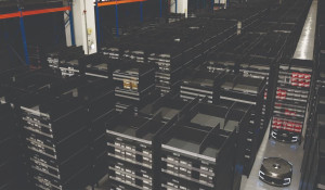 以貨就人揀貨系統有助提升作業效率，加快出庫時效。