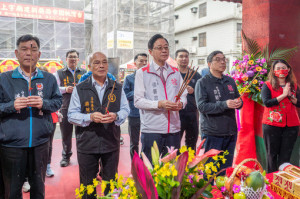 桃園西廟上樑祈福。