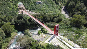 環山部落南湖溪新建吊橋