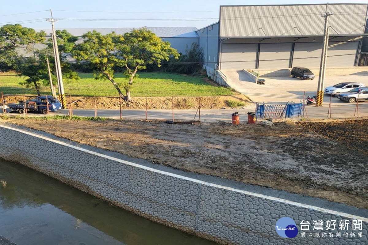 「大園區和平支線和平一號橋下游溪洲段537地號新建護岸工程」完工後。