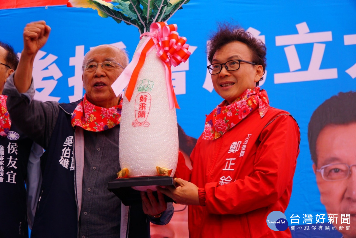 高齡85歲的前中國國民黨主席吳伯雄站台力挺。