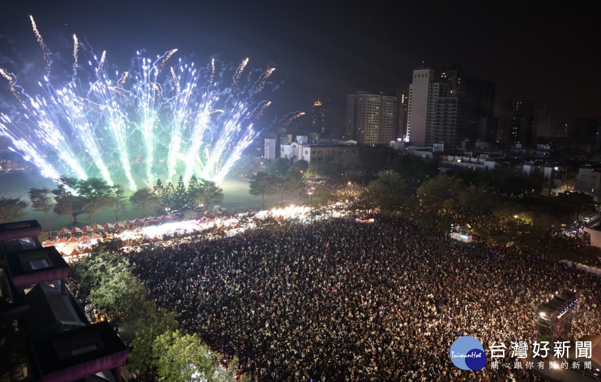 台南跨年晚會演唱會等級　雙現場吸引25萬人次觀賞