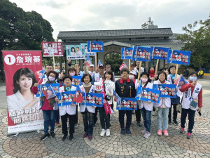 嘉縣海區立委候選人詹琬蓁響應黨中央全國串連路口拜票活動／詹琬蓁提供