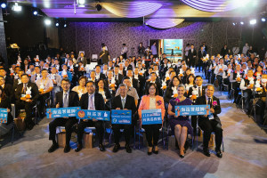 全球海上互助，Taiwan can help。（圖／海委會）