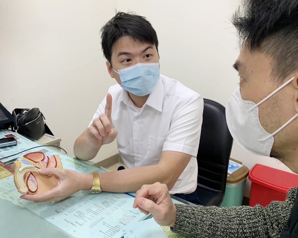 泌尿外科江景翔醫師提醒平時男性平時就要有攝護保健的觀念與定期檢查攝護腺。（圖為示意圖／非當事人）