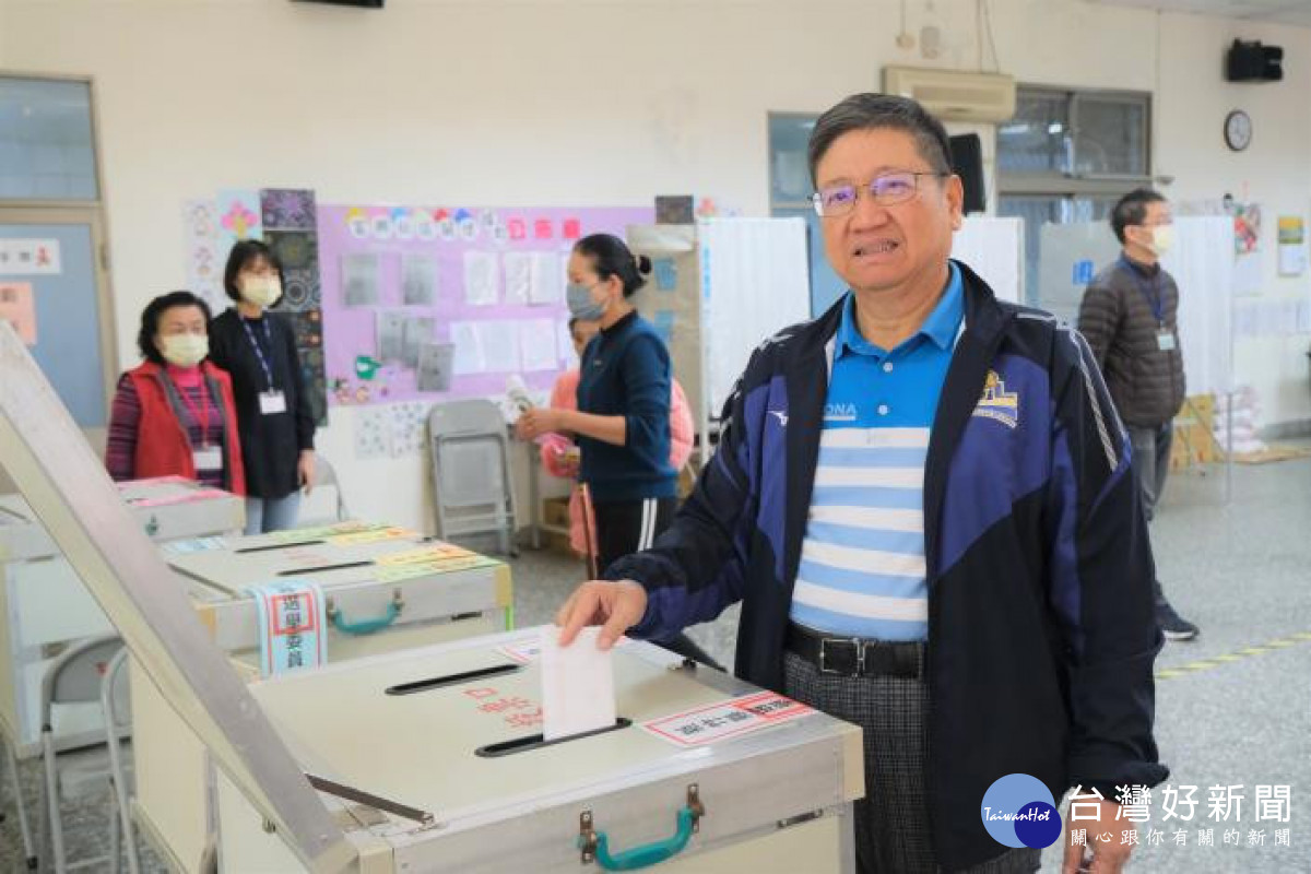 縣長楊文科呼籲鄉親投票，選出最棒的人選。