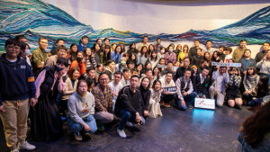 德典生技帶全集團員工至台北101 高空景觀餐廳用餐，犒賞員工辛勞。（圖／德典生技提供）