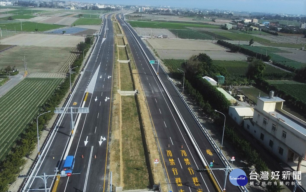 東西向快速公路台76線，文津至西庄路段新建工程通車。圖／記者鄧富珍翻攝