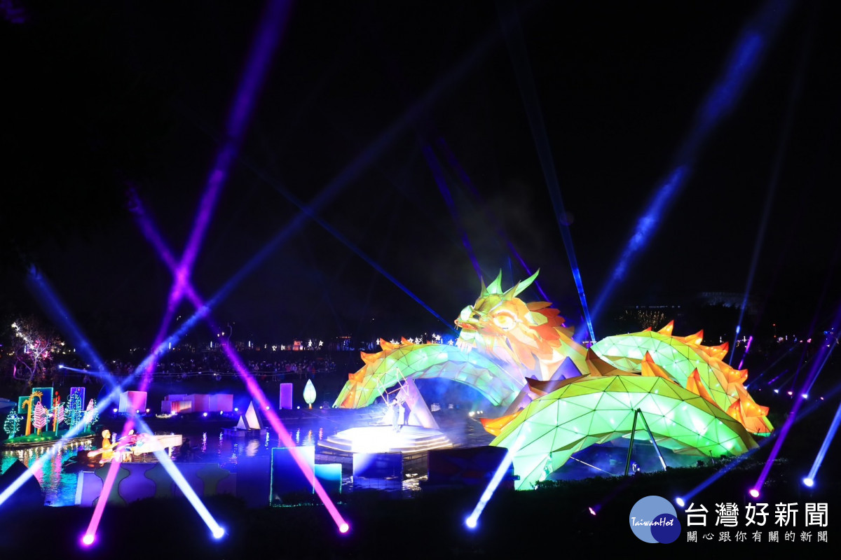 媲美「國家級燈會」！　中台灣元宵燈會76米巨龍主燈秀震撼登場