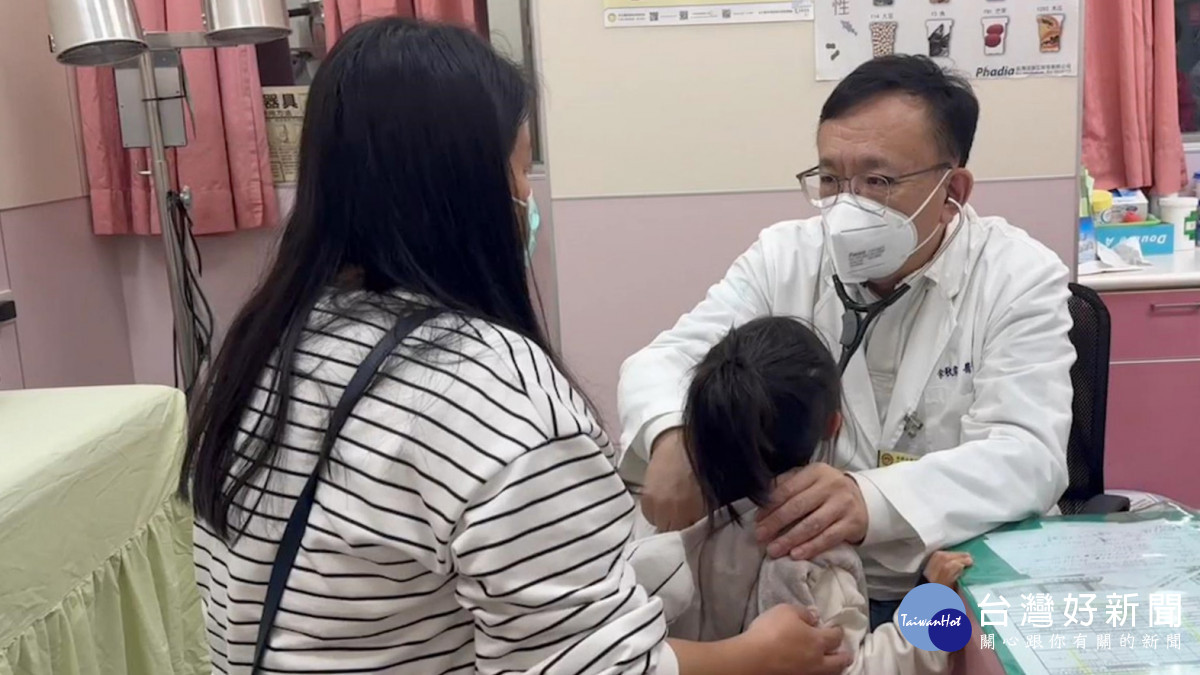 一周五起！父母流感傳染小孩釀群聚　童反覆高燒嘔吐住院