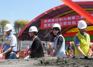 彰化果菜市場新增停車場、卸貨區、冷鏈倉儲場地開工動土。圖／記者鄧富珍攝