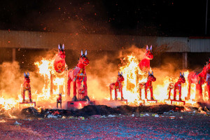 嘉義縣鹿草鄉元宵盛事，圓山宮火馬祭場面盛大／嘉義縣府提供