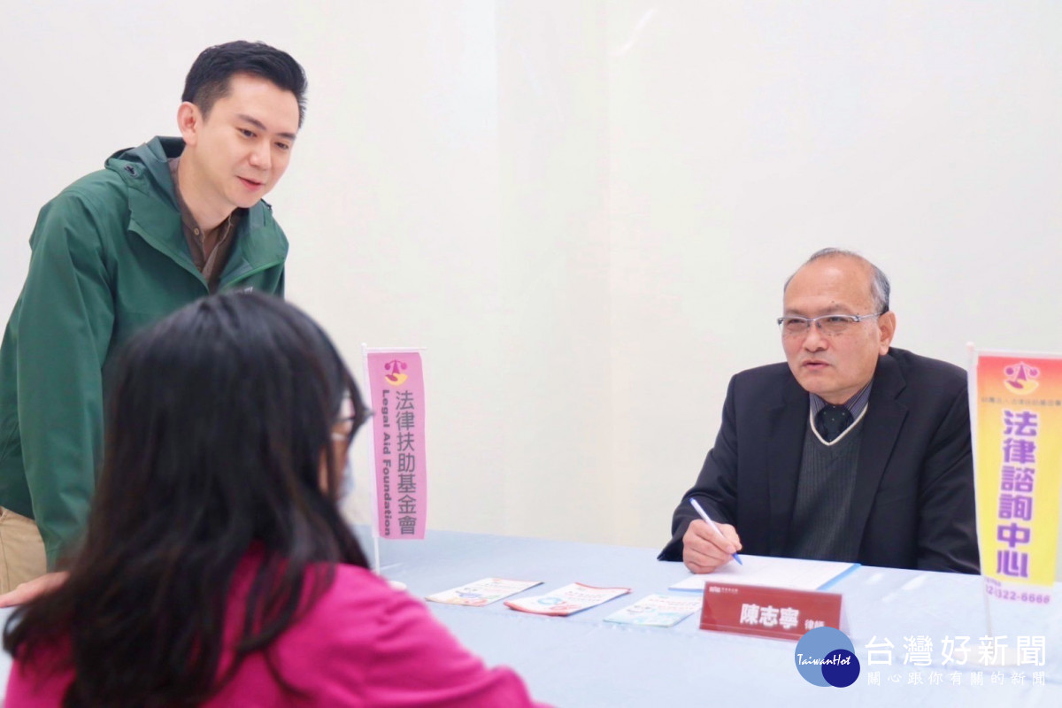 竹北市公所邀請法扶基金會每週三下午在中斗崙里集會所，提供市民法律支援渠道。
