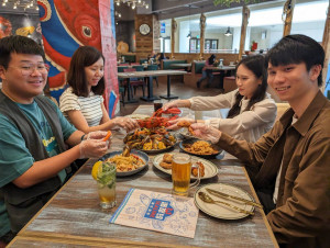 「海岸線美式海鮮」大份量料理，很適合三五好友聚餐分享。