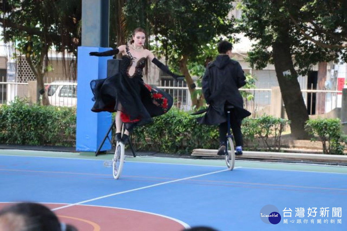 世界冠軍獨輪車運動藝術家　受邀德化國小兒童節活動演出與交流