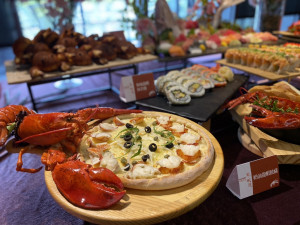 星饗道國際自助餐匯聚了海鮮、日式料理、中式料理、西式料理、甜點等多樣化菜色。圖片／業者提供