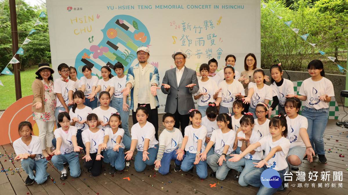 楊文科縣長邀請鄉親本週六(18日)下午一起來鄧雨賢音樂文化公園，聆聽民謠音樂會。