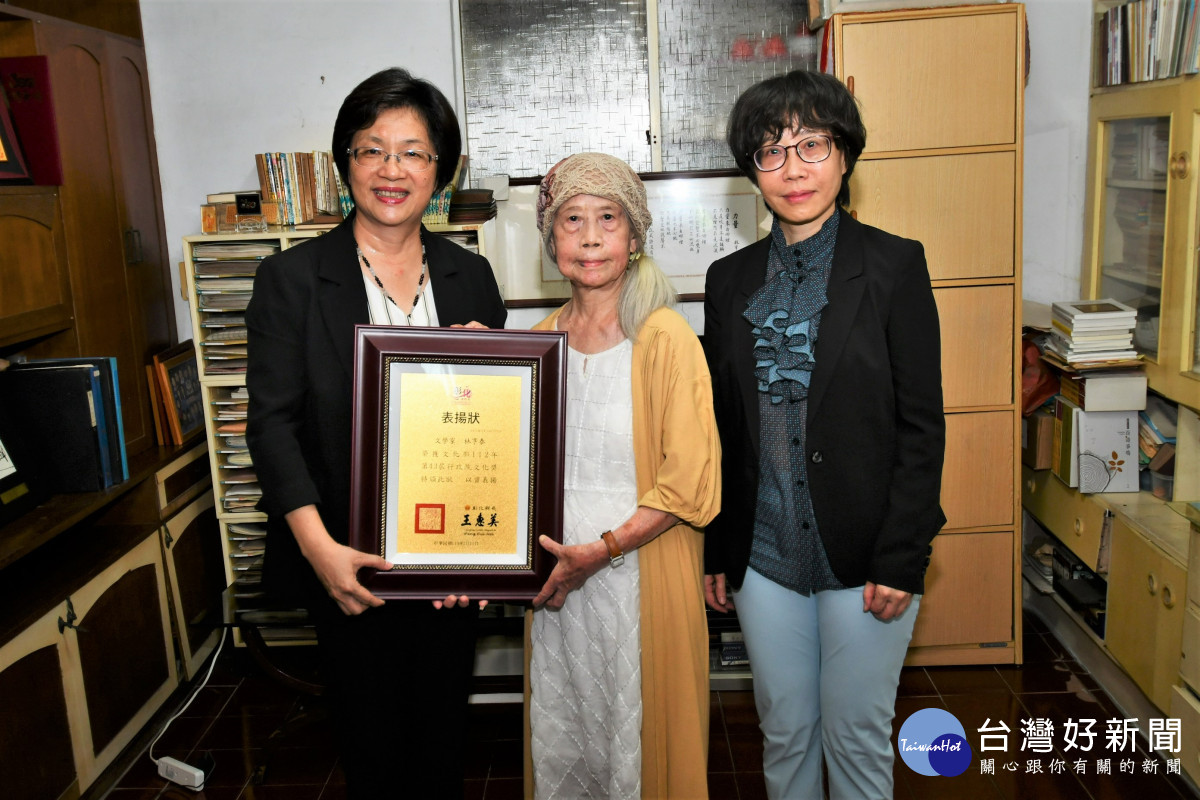 「跨越語言的一代」　彰化文學家林亨泰　獲第43屆行政院文化獎
