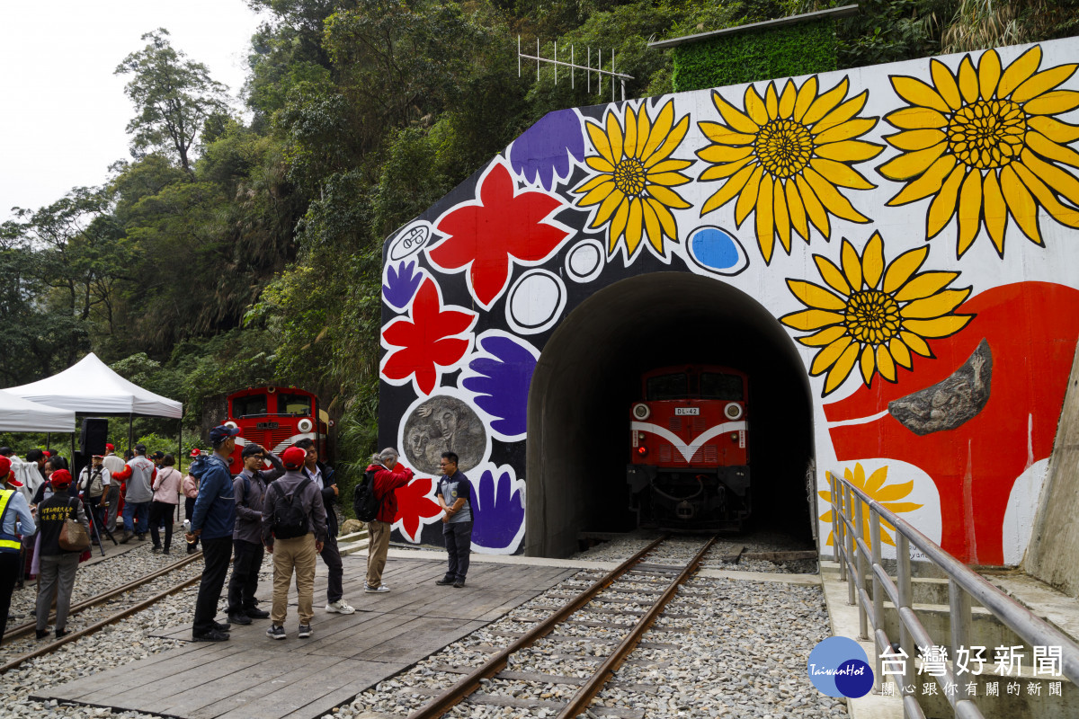 阿里山林業鐵路42號隧道今(17)日正式竣工／嘉義縣府提供