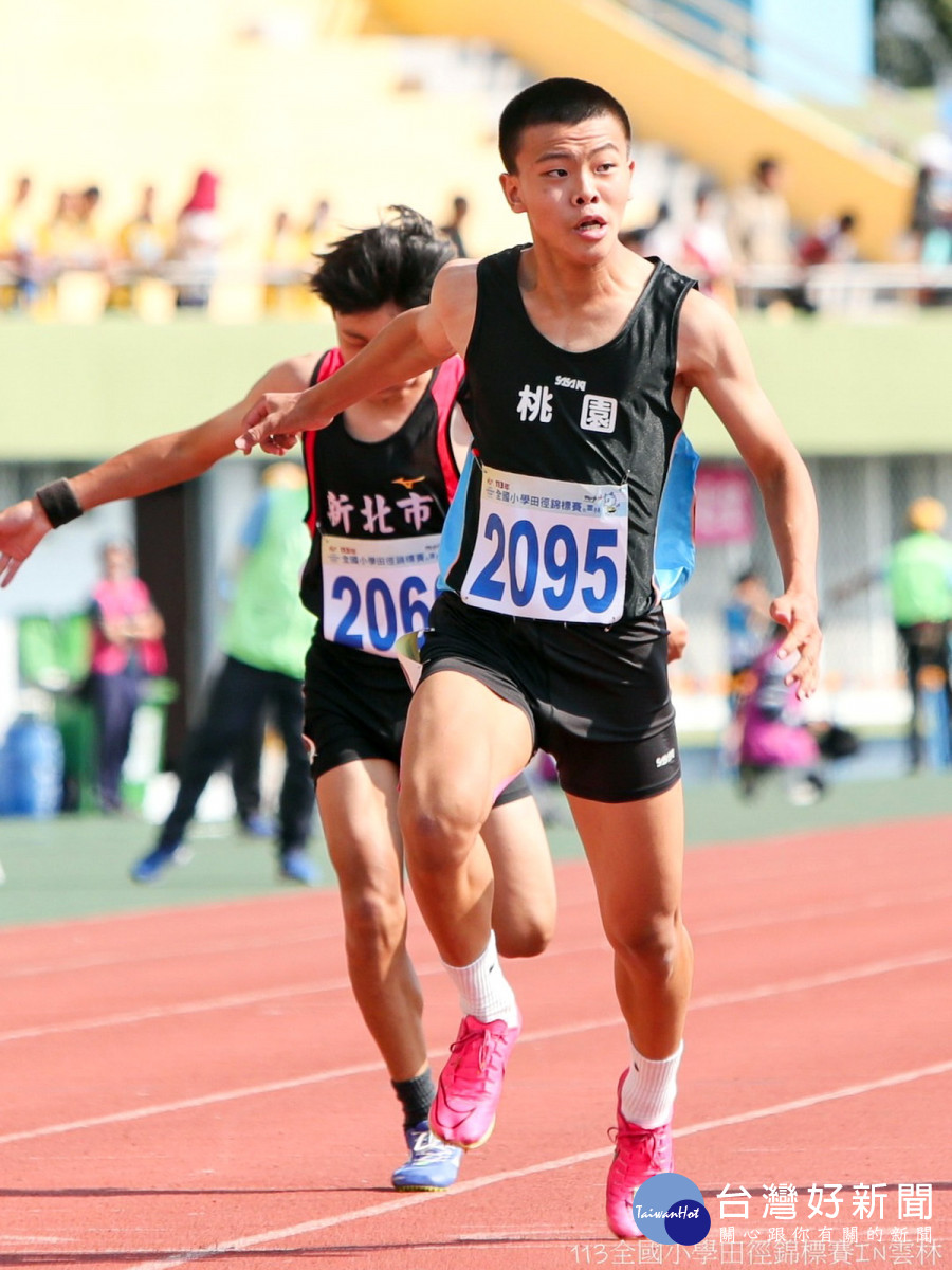 溪海國小劉宇紘個人單項獲得100公尺第二名、200公尺第三名。