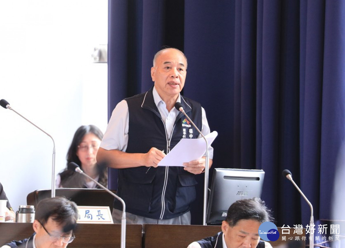 中捷公司董事長顏邦傑表示，搭乘人口少了一成多。