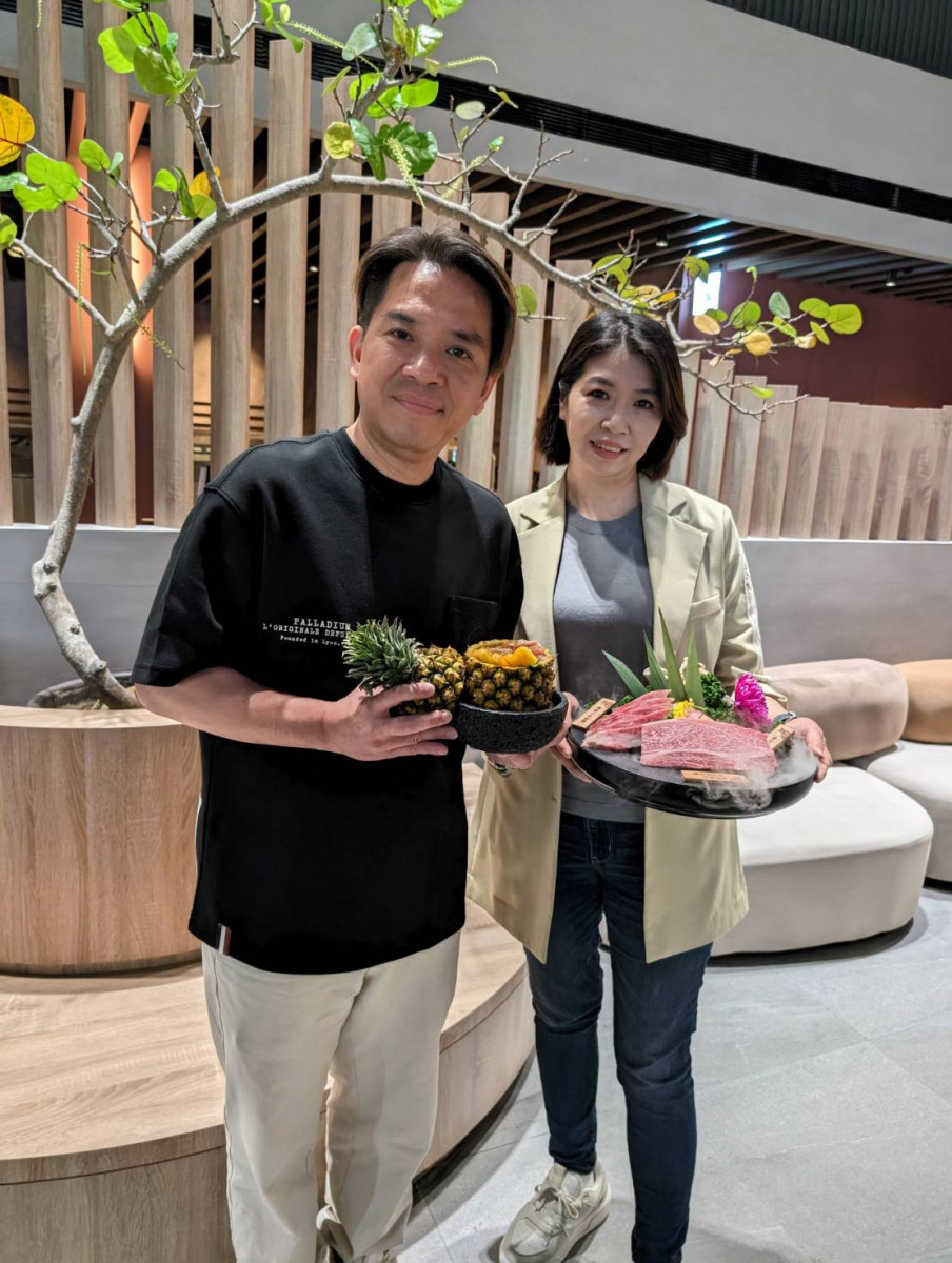 「羽悦」的主理人陳佑銓(圖左)擁有近三十年的餐飲經驗，能精準掌握顧客味蕾偏好、宴客需求等。