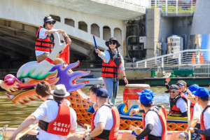 ▲高雄愛河端午國際龍舟嘉年華活動，高市府龍舟隊獲季軍獎項。