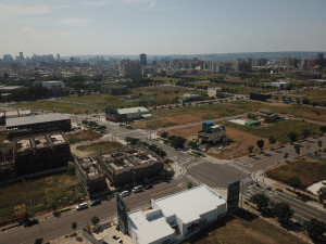 台中14期重劃區主打低密度住宅區，吸引不少知名品牌建商搶進。