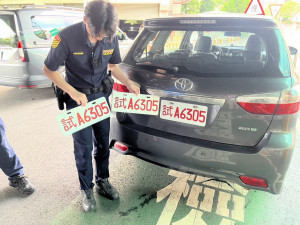 桃警鷹眼破獲車行偽造車牌案。