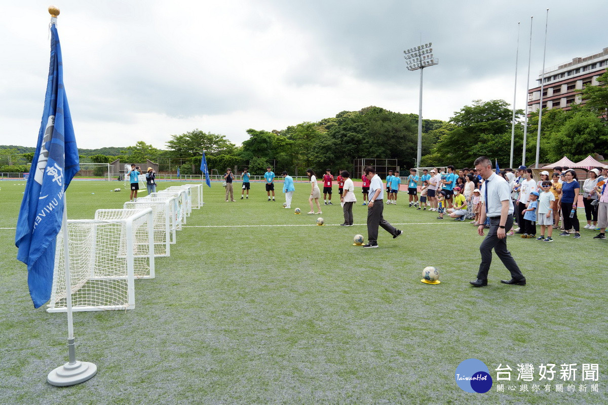 「櫃買中心員工足球親子日」於銘傳大學熱鬧登場。<br />
