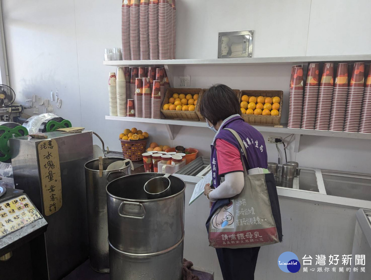 嘉義縣衛生局為確保食品安全6、7月進行2次冰、飲品抽驗，共檢驗128件/嘉義縣府提供