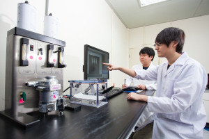 呼應生命科學工程化，陽明交大成立工程生物科學學院。